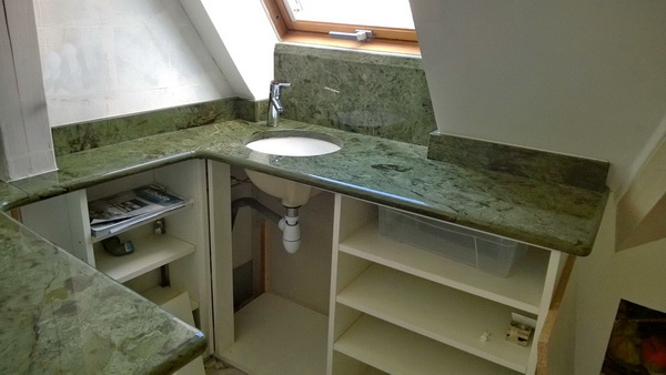 salle de bain en Granit Vert Bambou